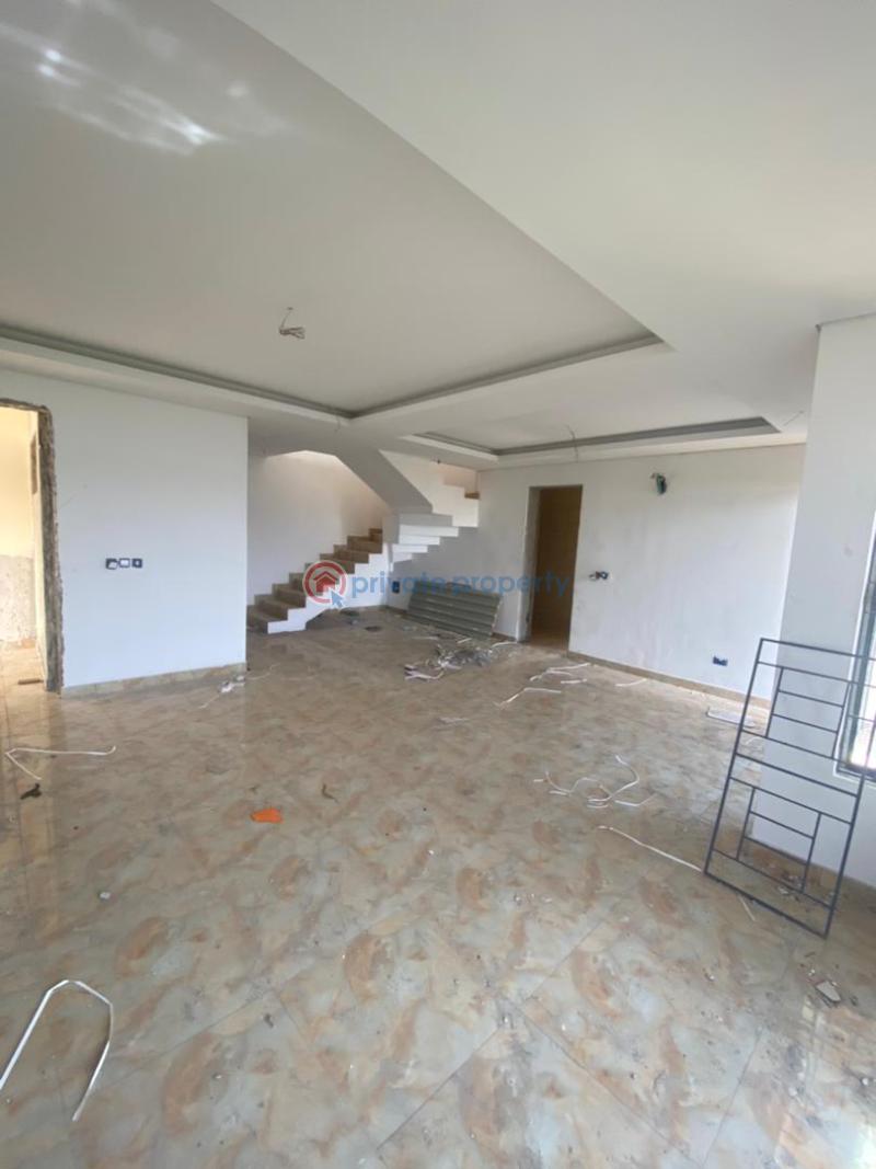 Luxury  4 bedroom water front semi detached duplex located in a prime serene part of the prestigious city of  lekki phase1 - 4 4 bedroom Duplex For Sale Lekki Phase 1 Lagos - 4