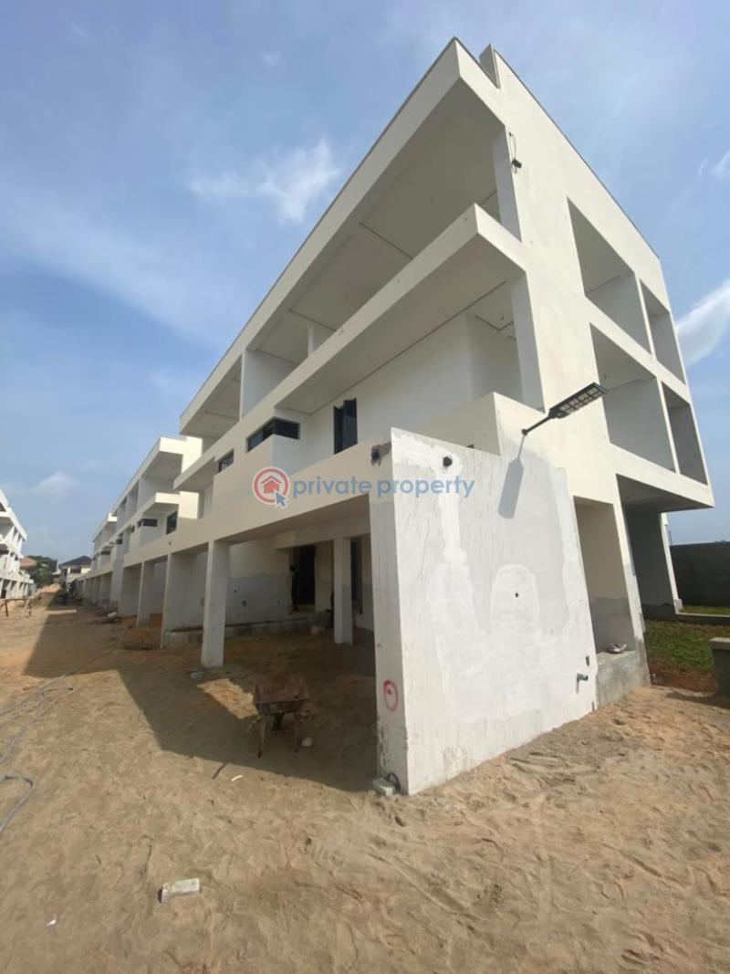 Luxury  4 bedroom water front semi detached duplex located in a prime serene part of the prestigious city of  lekki phase1 - 1 4 bedroom Duplex For Sale Lekki Phase 1 Lagos - 1