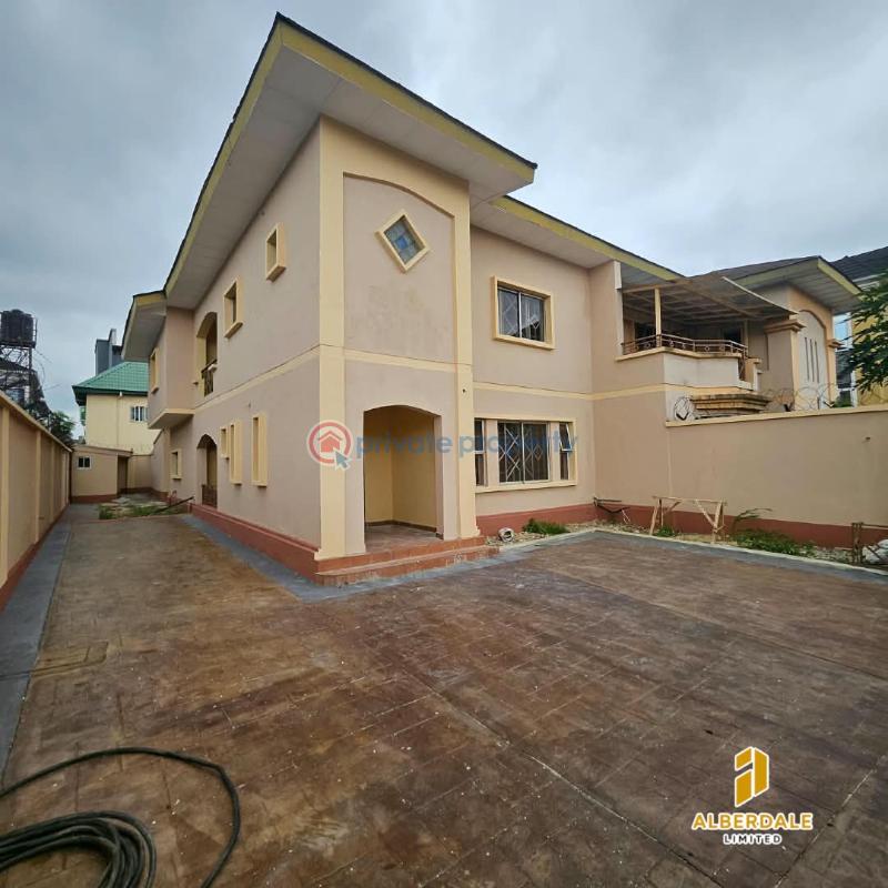 4 bedroom Duplex For Rent Shangisha Kosofe/Ikosi Lagos