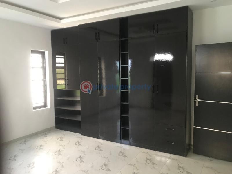 4 bedroom Semi detached Duplex For Sale Lekki Scheme 2 Lekki Phase 1 Lagos - 10