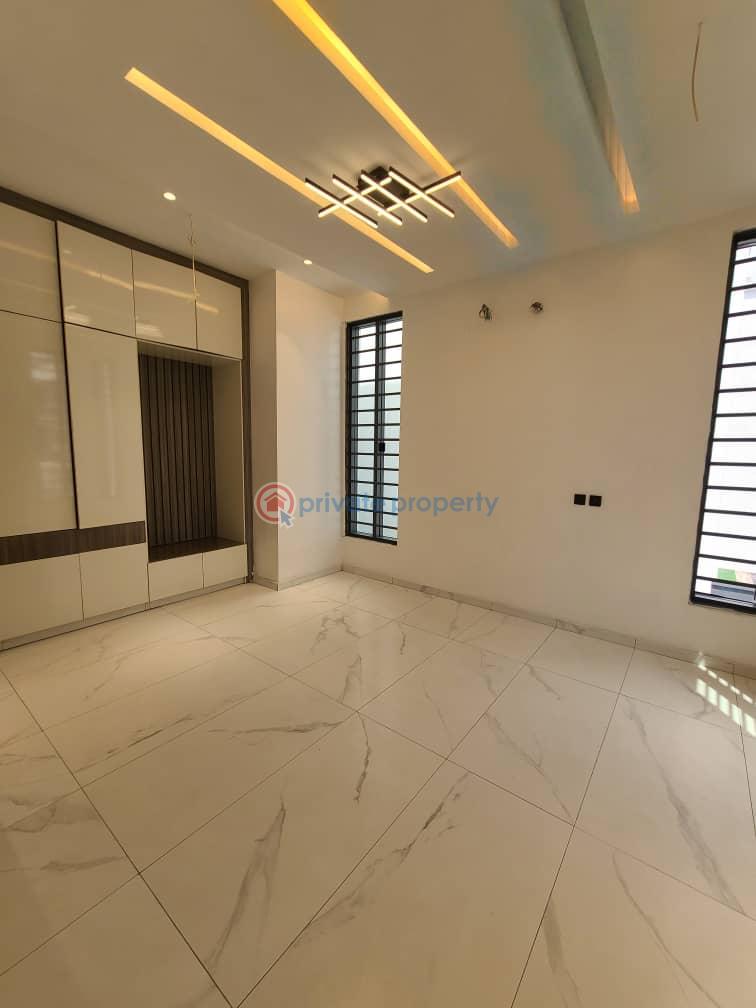 4 bedroom Terrace For Sale Fantastic Estate Ilasan Lekki Lagos - 7