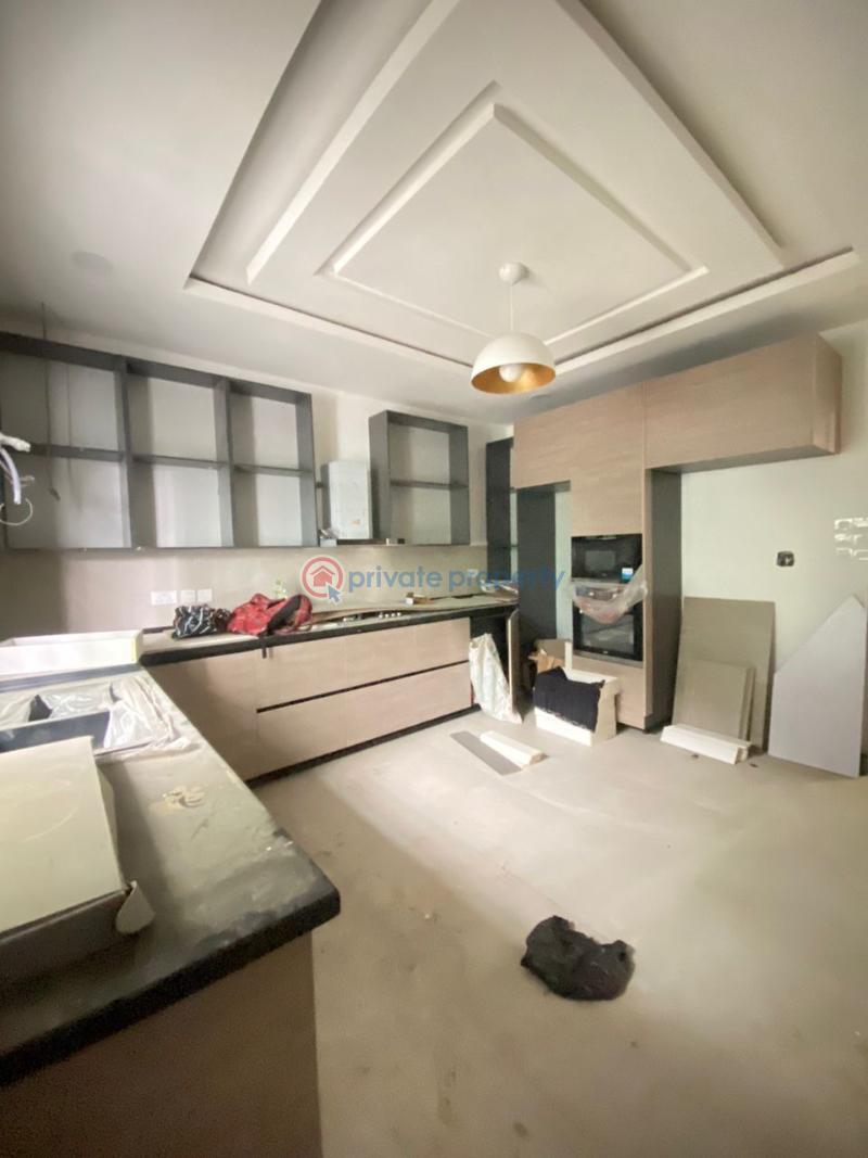 4 bedroom Terraced Duplex For Rent 𝗢𝗳𝗳 𝗔𝗱𝗺𝗶𝗿𝗮𝗹𝘁𝘆 𝗪𝗮𝘆, Lekki Phase 1 Lagos - 1