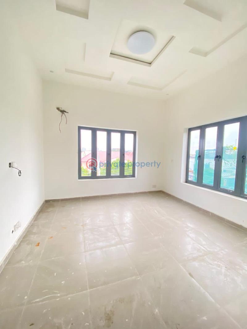 4 bedroom Terraced Duplex For Rent 𝗢𝗳𝗳 𝗔𝗱𝗺𝗶𝗿𝗮𝗹𝘁𝘆 𝗪𝗮𝘆, Lekki Phase 1 Lagos - 9