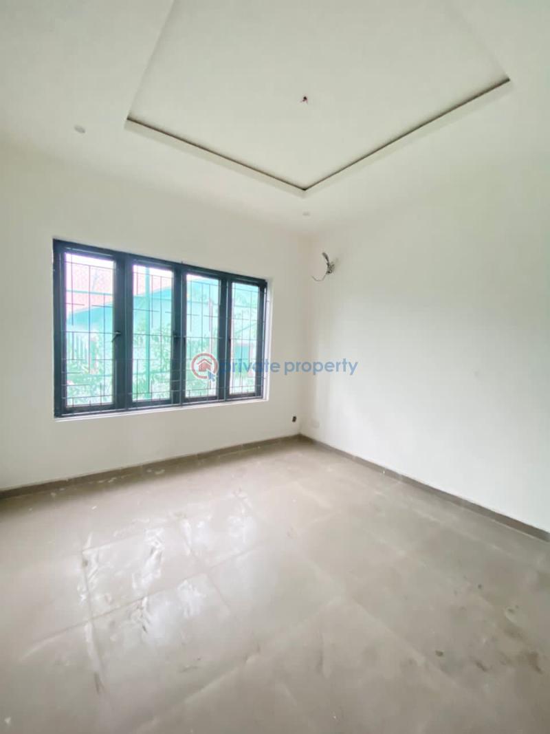 4 bedroom Terraced Duplex For Rent 𝗢𝗳𝗳 𝗔𝗱𝗺𝗶𝗿𝗮𝗹𝘁𝘆 𝗪𝗮𝘆, Lekki Phase 1 Lagos - 3