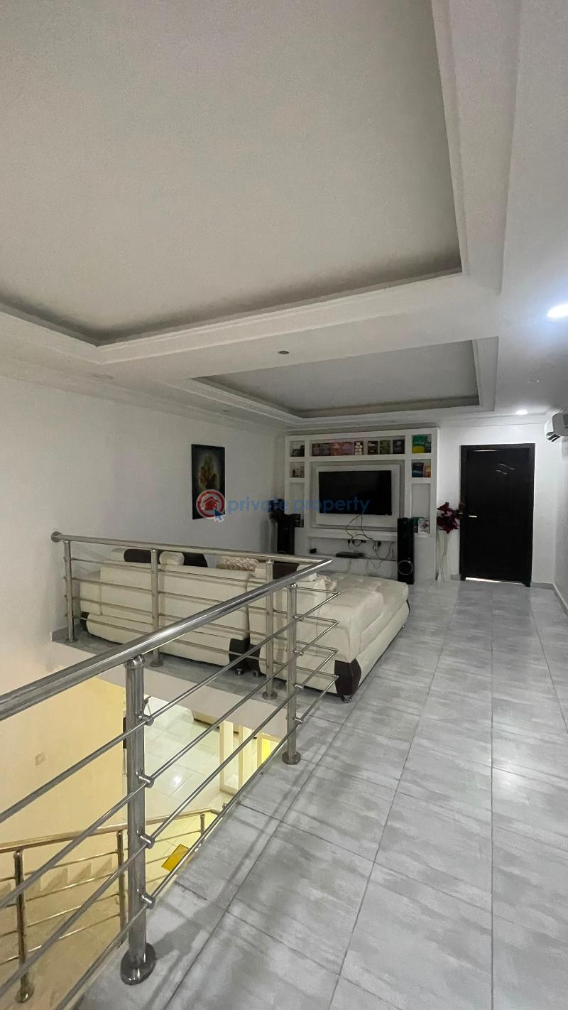 4 bedroom Semi detached Duplex For Sale Chevron Drive Lekki Lagos - 5