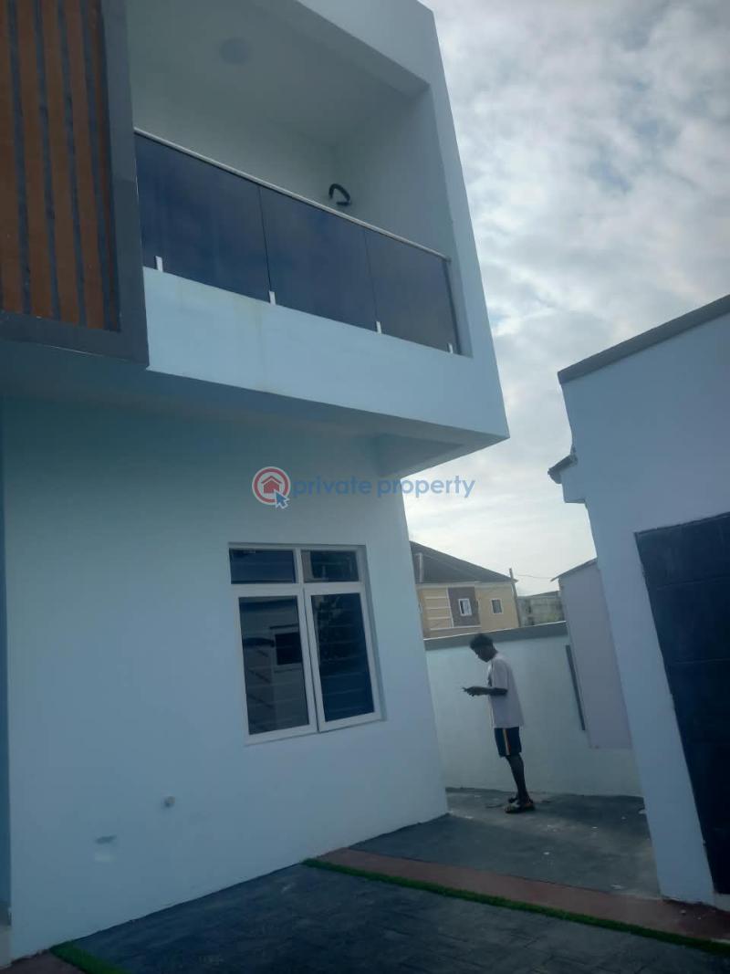 4 bedroom Terraced Duplex For Rent 𝗢𝗳𝗳 𝗠𝗼𝗯𝗶𝗹 𝗘𝘀𝘁𝗮𝘁𝗲 Ilaje Ajah Lagos - 7