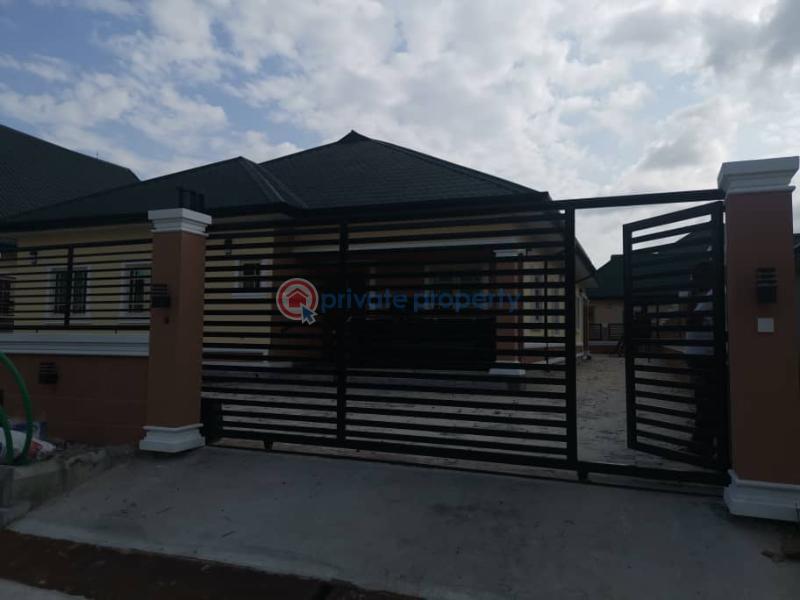 For sale 4 bedroom Bungalow Plantation City Estate Otokutu Warri Asaba
