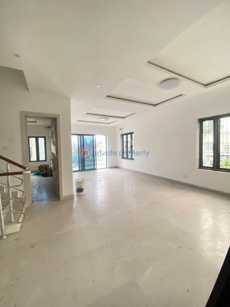 4 bedroom Terraced Duplex For Rent 𝗢𝗳𝗳 𝗔𝗱𝗺𝗶𝗿𝗮𝗹𝘁𝘆 𝗪𝗮𝘆, Lekki Phase 1 Lagos - 21