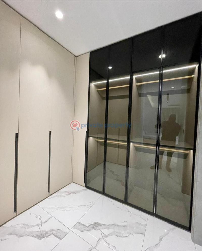 4 bedroom Flat & Apartment For Sale Old Ikoyi Lagos - 5