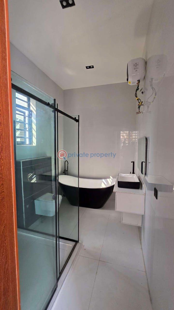 4 bedroom House For Sale Thomas Estate Ajah Lagos - 1