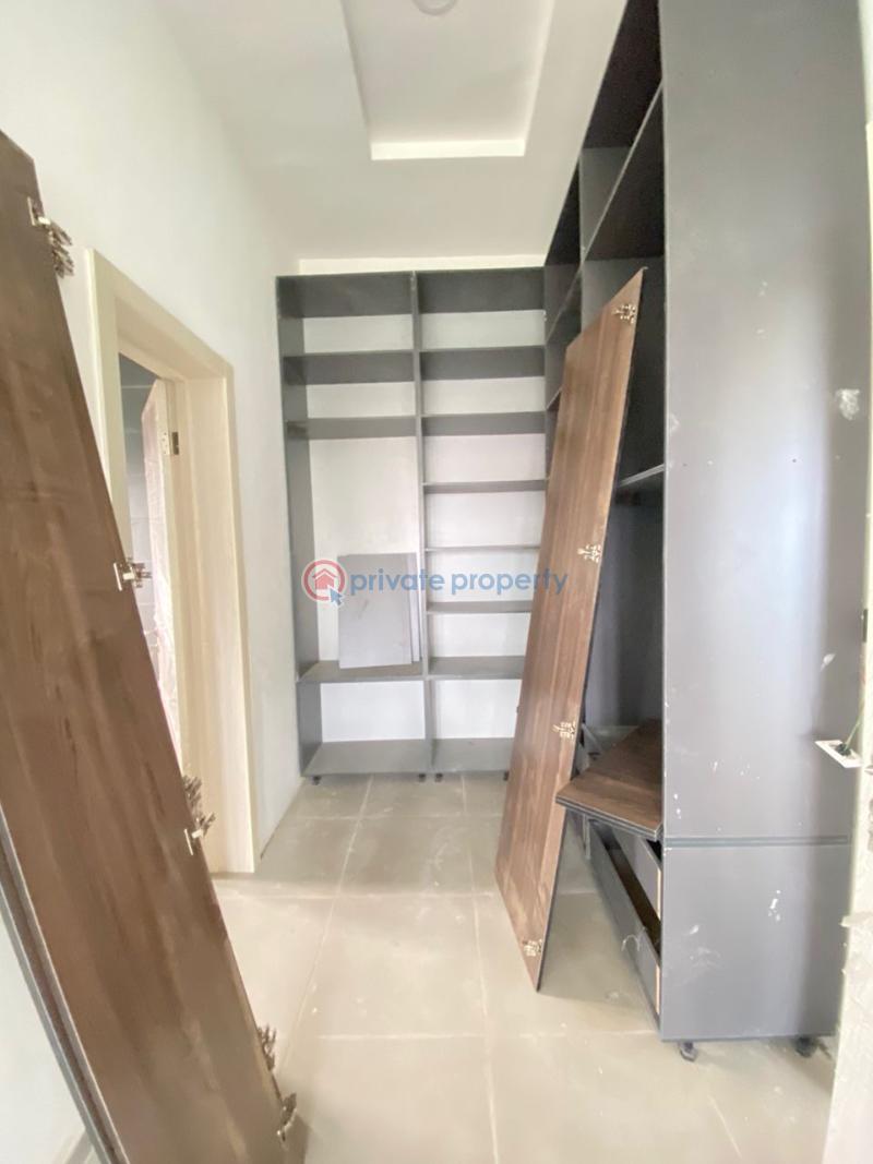4 bedroom Terraced Duplex For Rent 𝗢𝗳𝗳 𝗔𝗱𝗺𝗶𝗿𝗮𝗹𝘁𝘆 𝗪𝗮𝘆, Lekki Phase 1 Lagos - 14