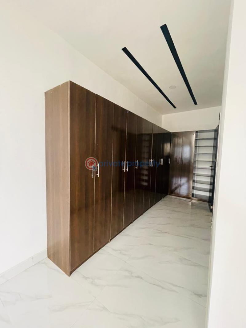 4 bedroom Semi detached Duplex For Sale Chevron Lekki Chevron Drive Lekki Lagos - 9