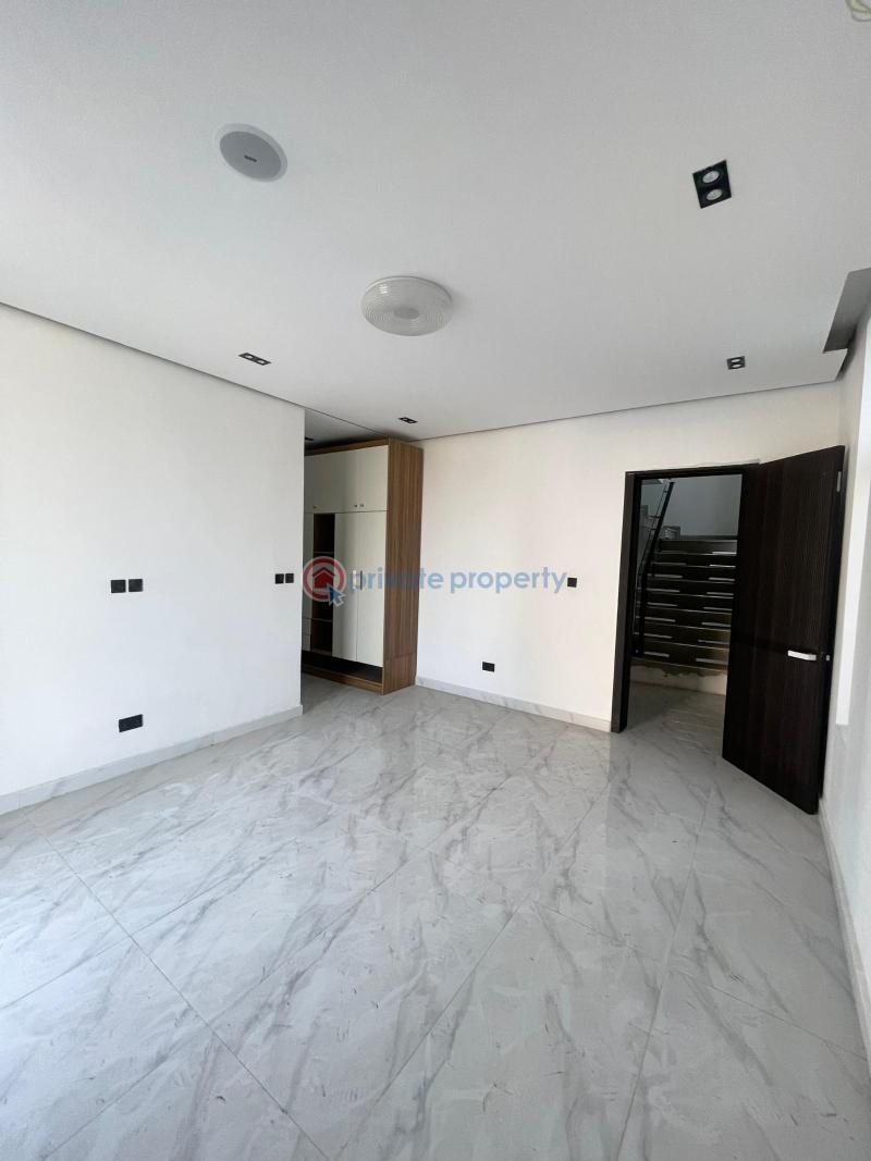 4 bedroom Semi detached Duplex For Sale Estate Lekki Lagos - 11