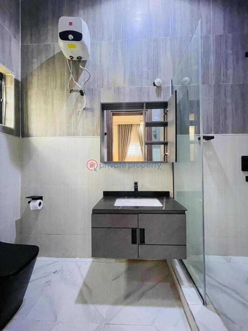 4 bedroom Terraced Duplex For Sale Chevron Lekki Lagos - 18
