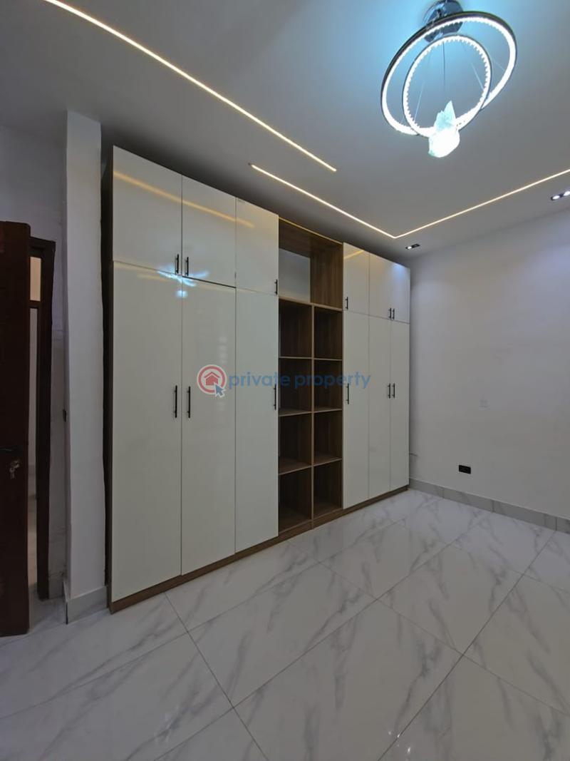 4 bedroom Terraced Duplex For Sale Chevron Toll Gate Lekki Lagos - 9