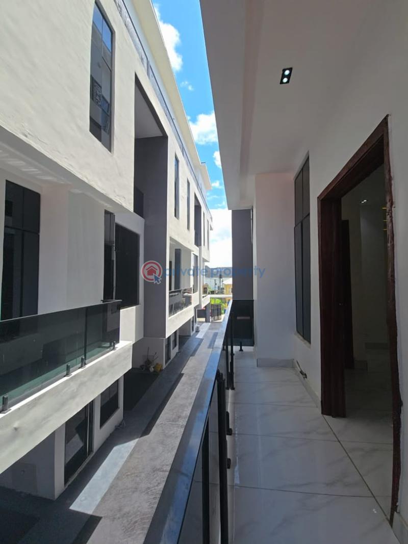 4 bedroom Terraced Duplex For Sale Chevron Toll Gate Lekki Lagos - 3