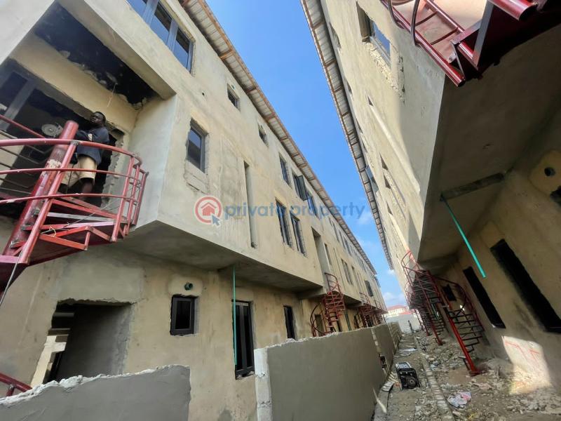 4 bedroom Townhouse For Sale Congress Park, Cis Road, Off Freedom Way, Lekki Phase 1 Lagos - 2
