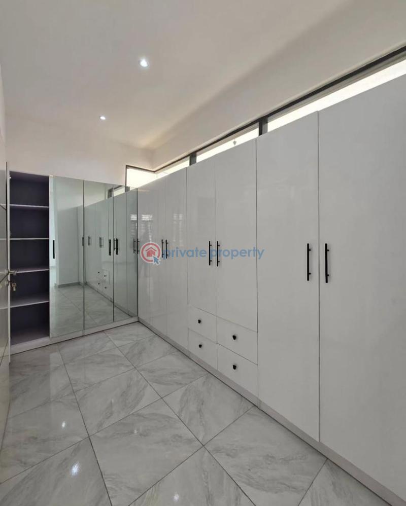 5 bedroom Detached Duplex For Sale Ikota Lekki Lagos - 9