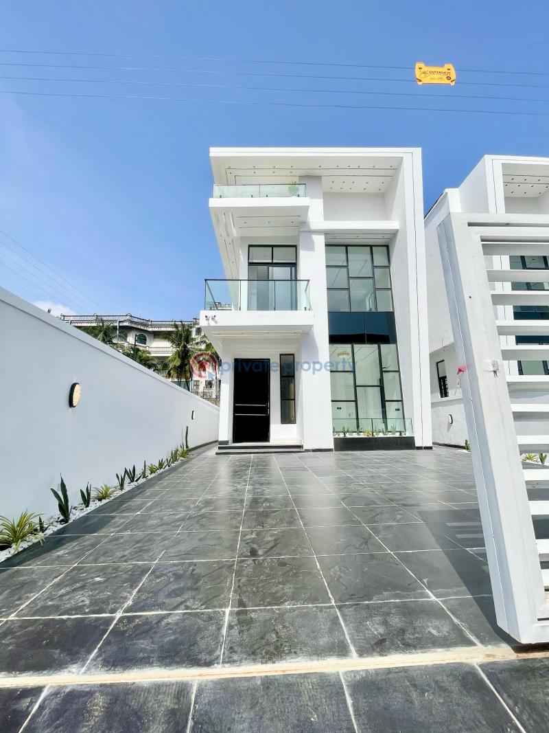 5 bedroom House For Sale Chevron Drive Lekki Lagos - 1