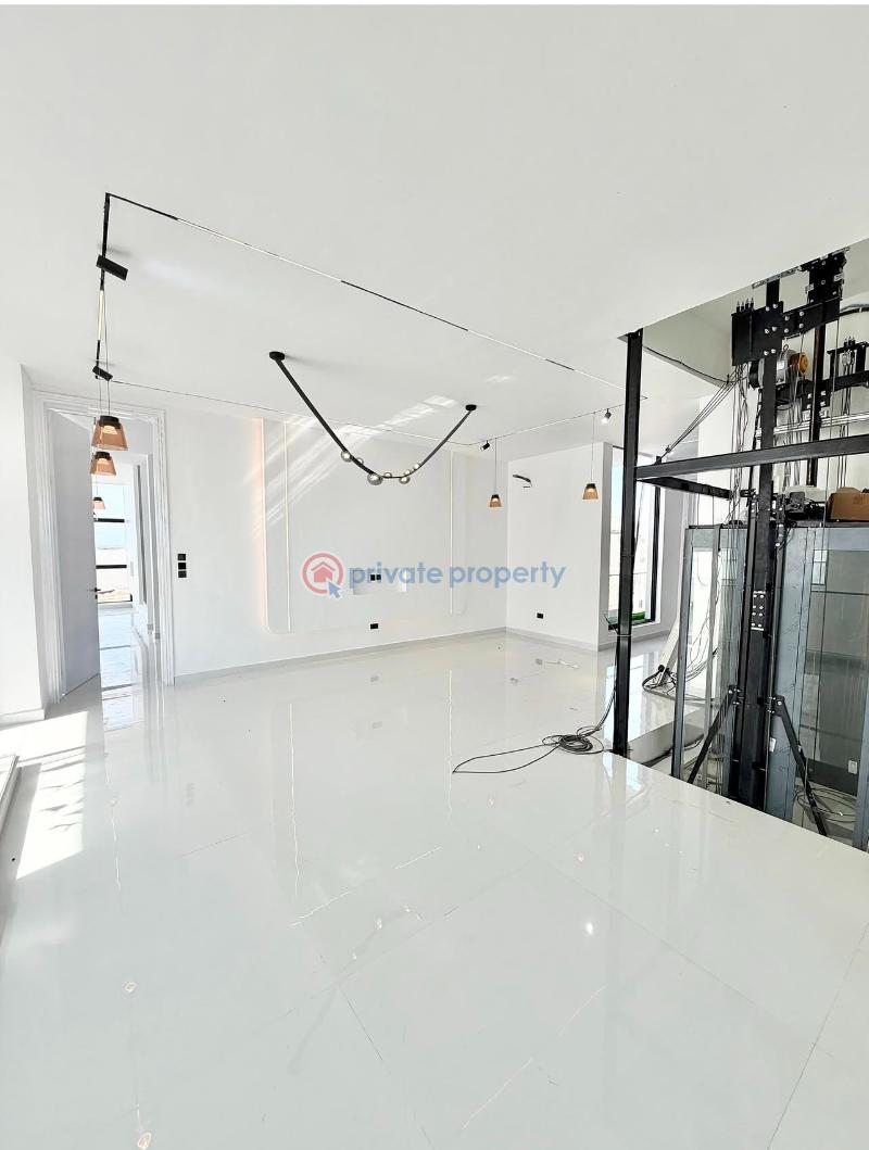 5 bedroom Detached Duplex For Sale Secure Estate At Osapa Lekki Osapa Lekki Lagos - 8