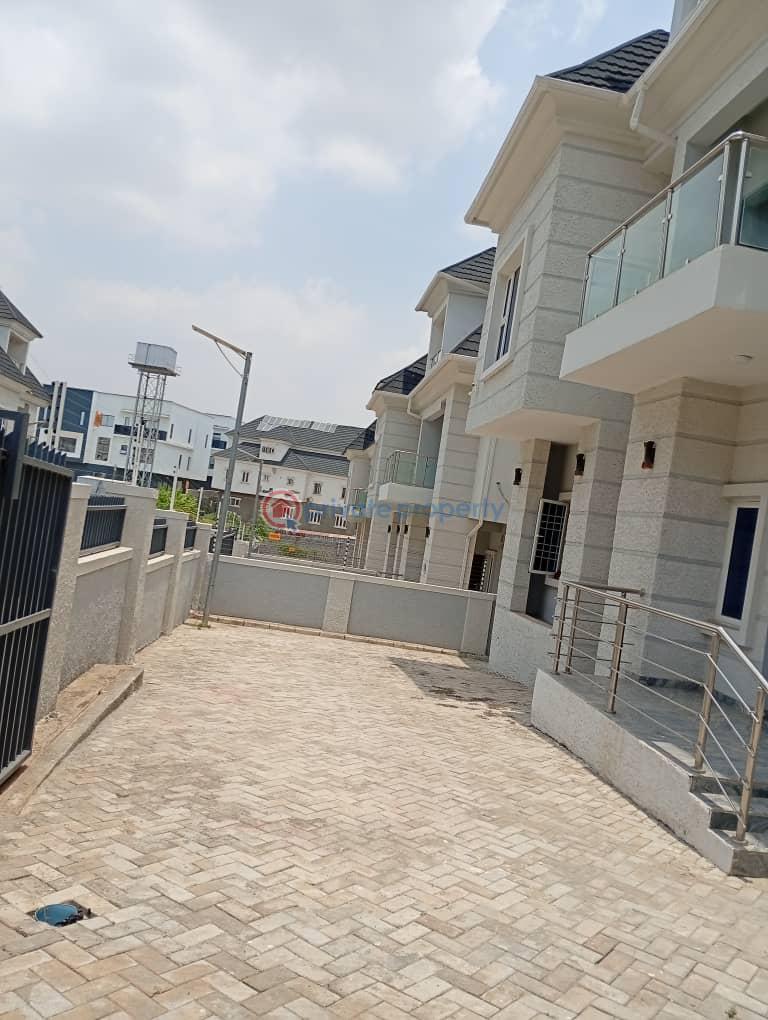 5 bedroom Detached Duplex For Sale Guzape Abuja Phase 1  - 8