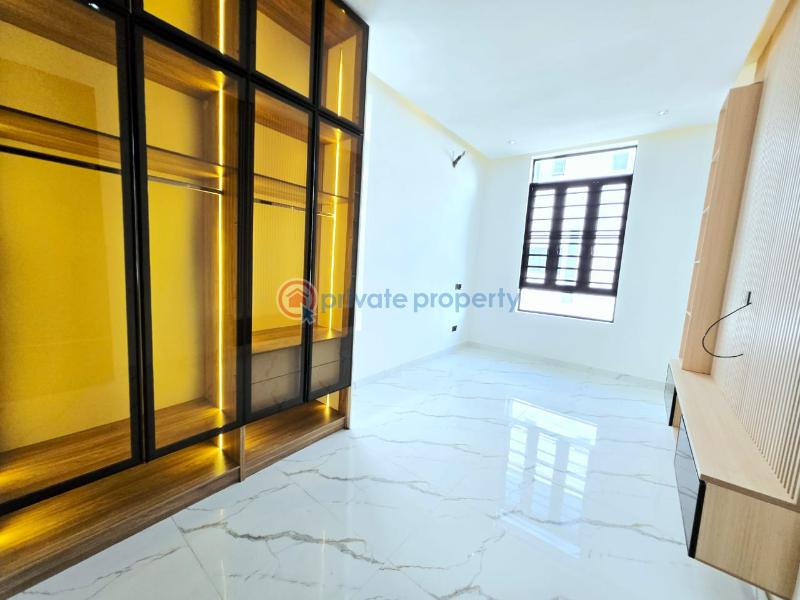 5 bedroom Detached Duplex For Sale Orchid Road Chevron Drive Lekki Lagos - 5