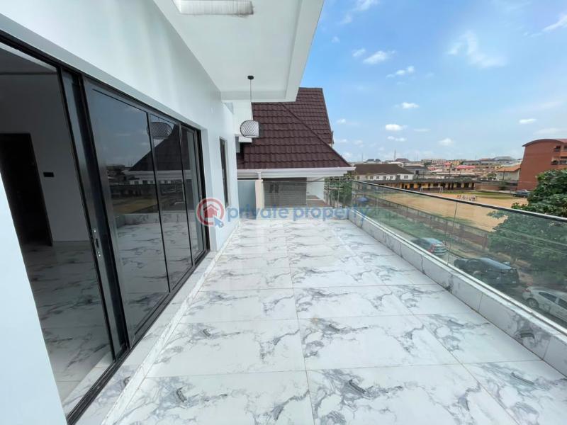 5 bedroom Detached Duplex For Sale Gbagada Lagos - 19