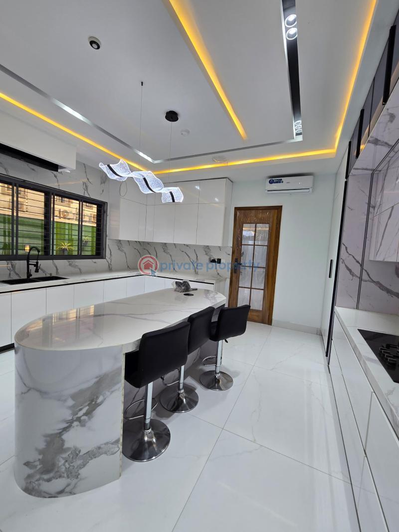 5 bedroom Detached Duplex For Sale Lekki Phase 1 Lagos - 3