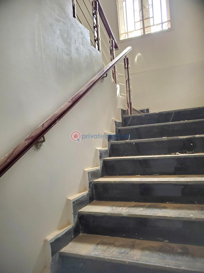 5 bedroom Detached Duplex For Rent Guzape Abuja Phase 1  - 4