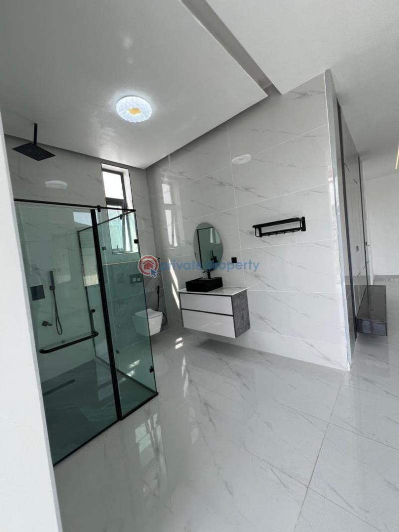 5 bedroom Detached Duplex For Sale Chevron Chevy Lekki Phase 2 Lagos - 15