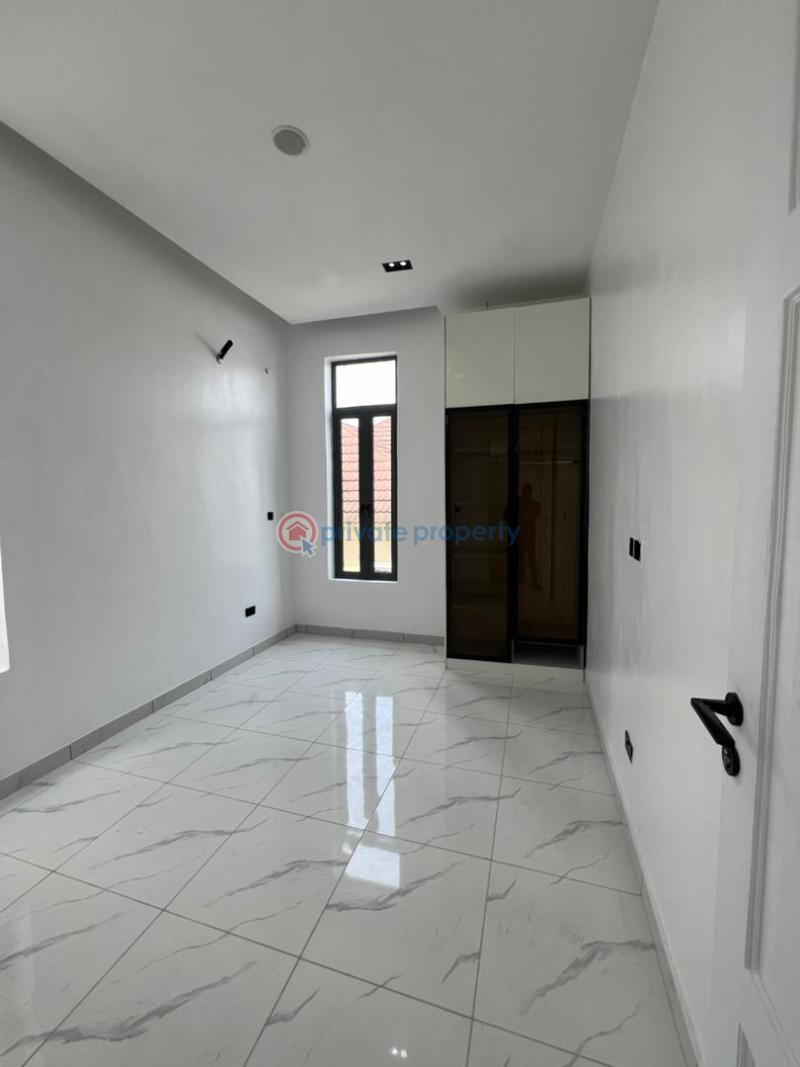 5 bedroom Detached Duplex For Sale Chevron Chevy Lekki Phase 2 Lagos - 22