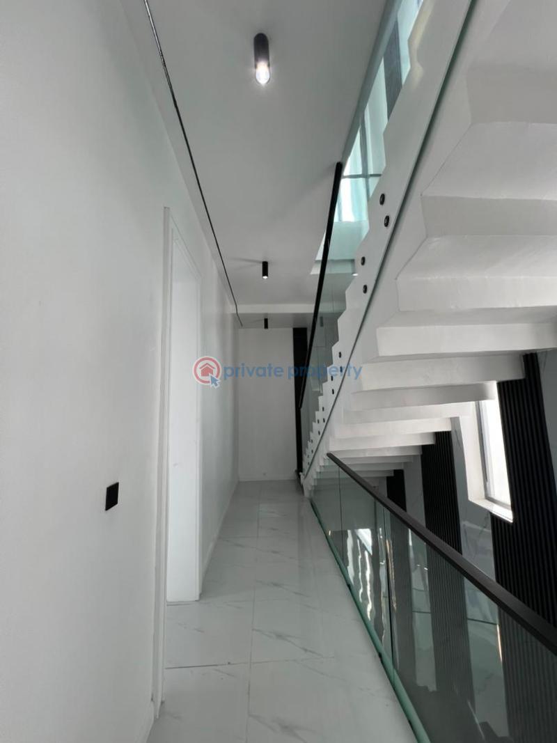 5 bedroom Detached Duplex For Sale Chevron Chevy Lekki Phase 2 Lagos - 24
