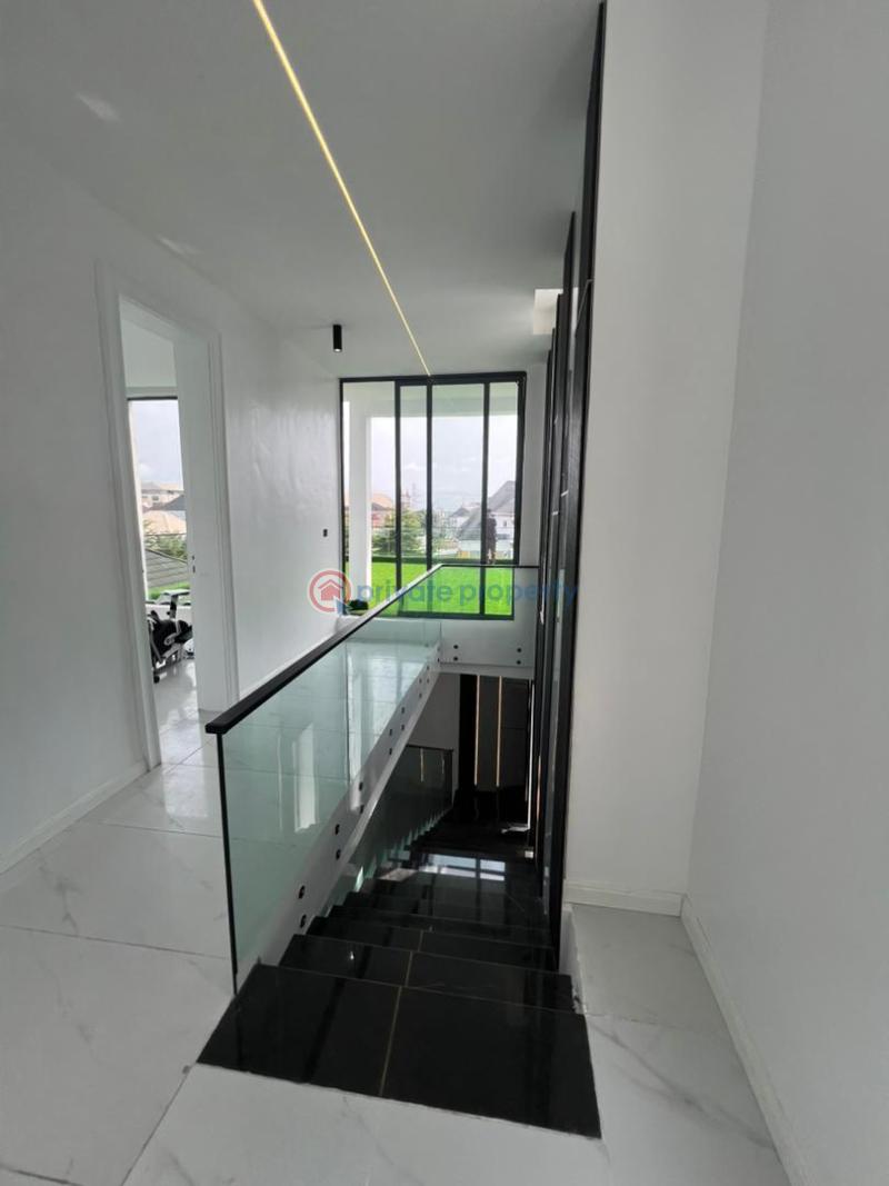 5 bedroom Detached Duplex For Sale Chevron Chevy Lekki Phase 2 Lagos - 10