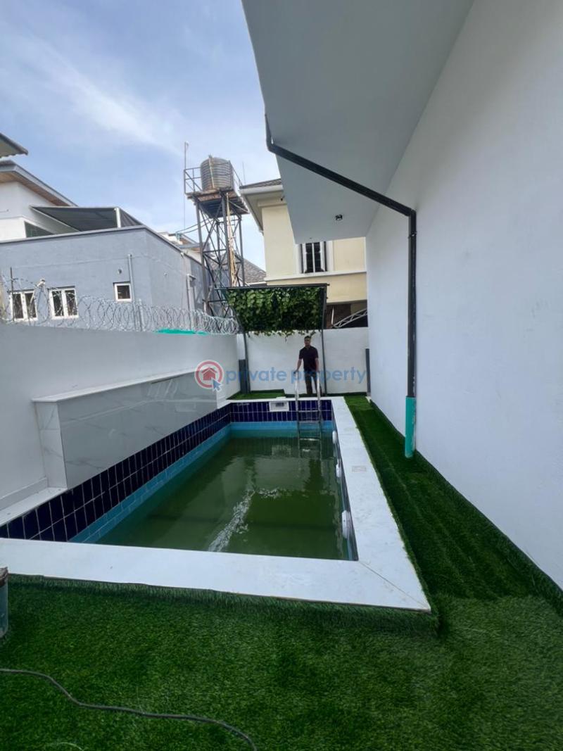 5 bedroom Detached Duplex For Sale Chevron Chevy Lekki Phase 2 Lagos - 8