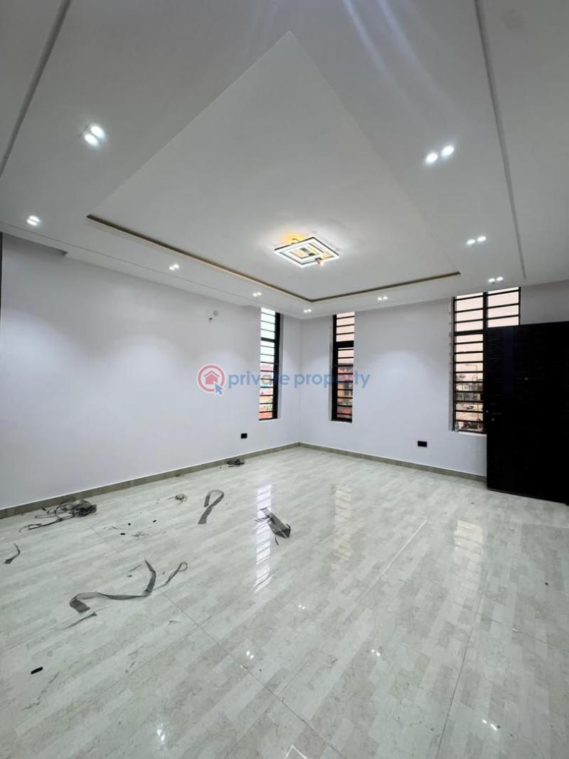5 bedroom Detached Duplex For Sale In An Estate Lekki Phase 1 Lagos - 10