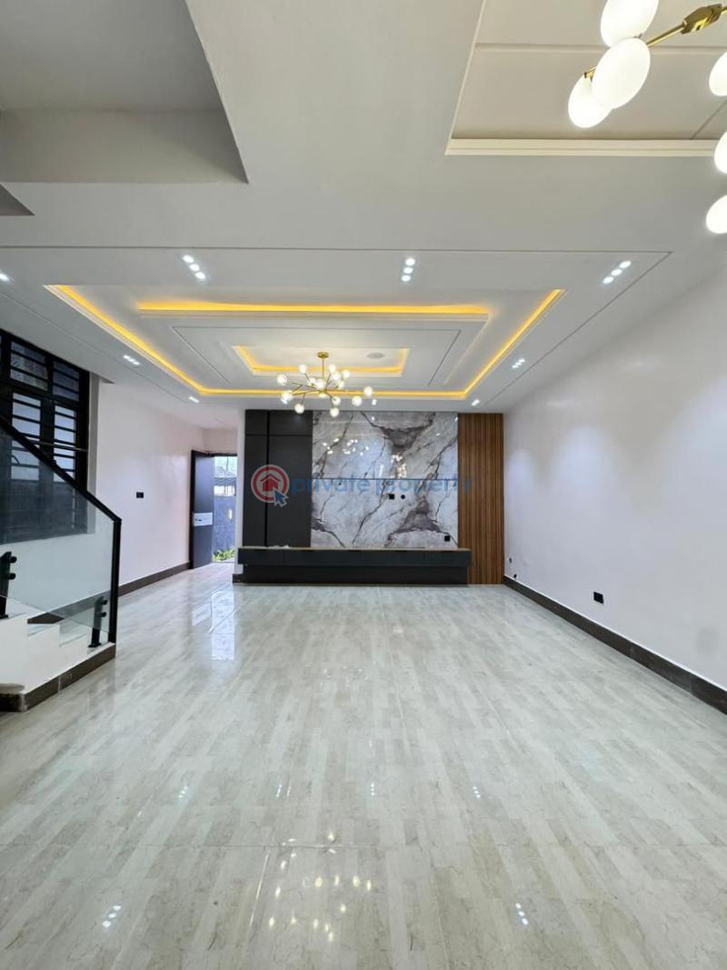 5 bedroom Detached Duplex For Sale In An Estate Lekki Phase 1 Lagos - 3