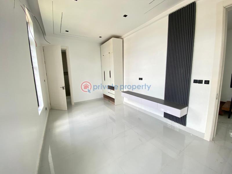 Flat & Apartment For Sale Freedom Way Lekki Phase 1 Lagos - 3
