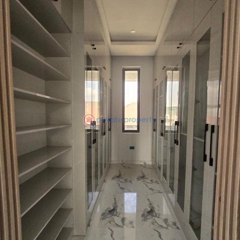 5 bedroom Detached Duplex For Sale Apo Abuja Phase 2  - 8