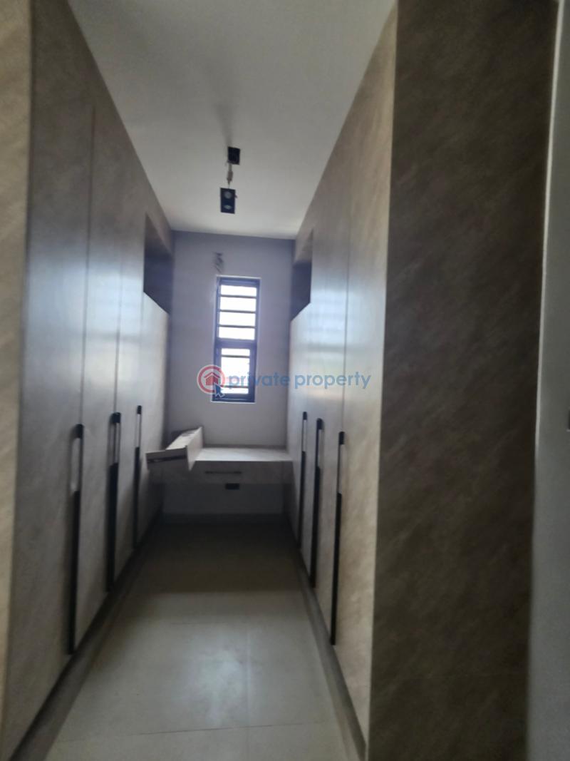 5 bedroom Detached Duplex For Sale U3 Estate Lekki Phase 1 Lagos - 12