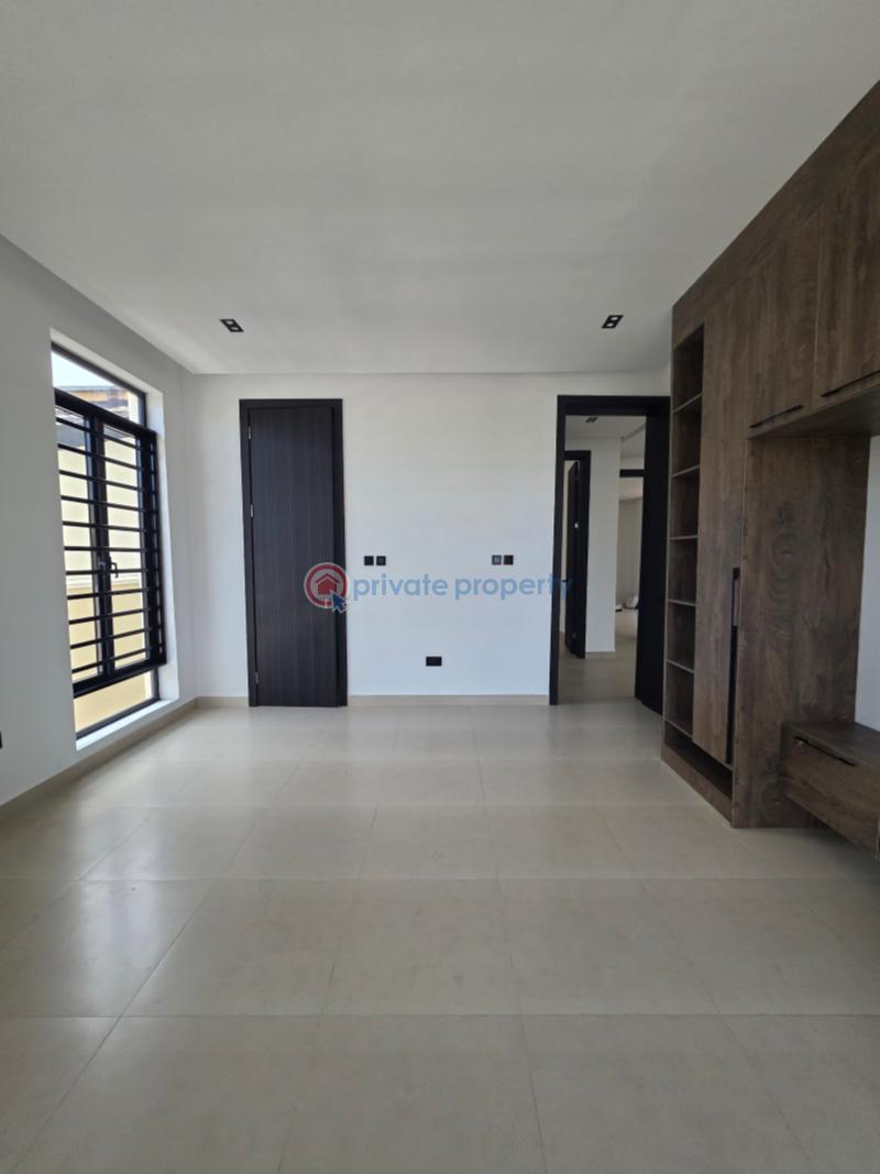 5 bedroom Detached Duplex For Sale U3 Estate Lekki Phase 1 Lagos - 7