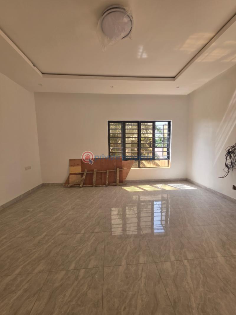 5 bedroom Detached Duplex For Sale Alaka Estate Surulere Lagos - 12