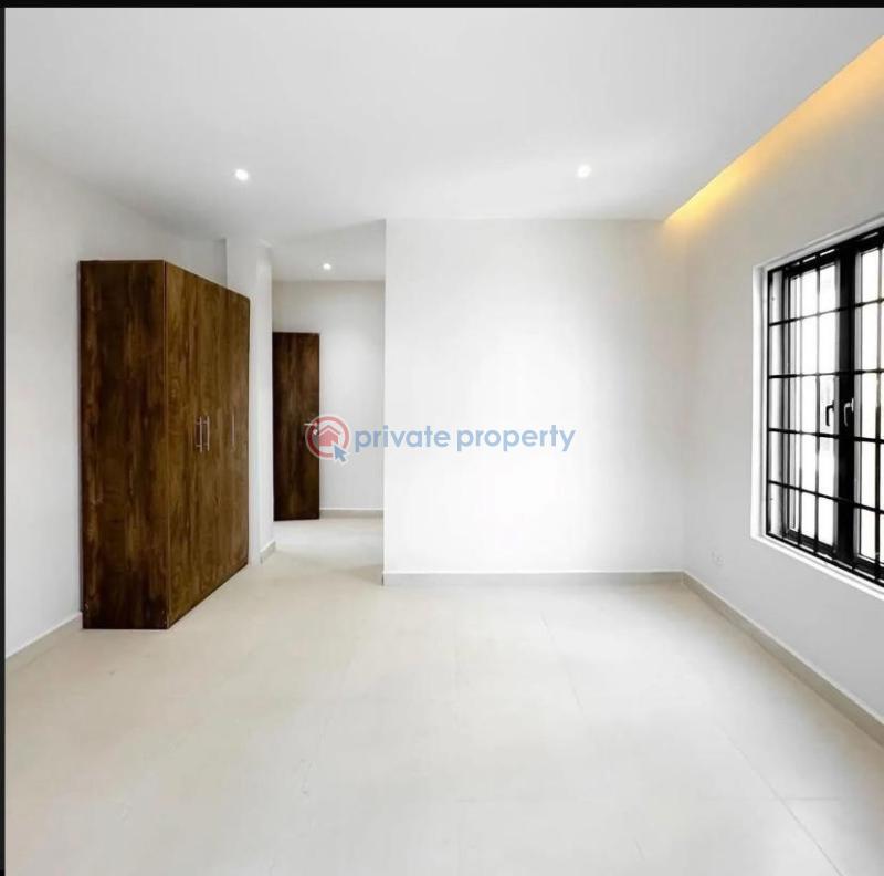 5 bedroom Detached Duplex For Sale Jahi Abuja Phase 2  - 3