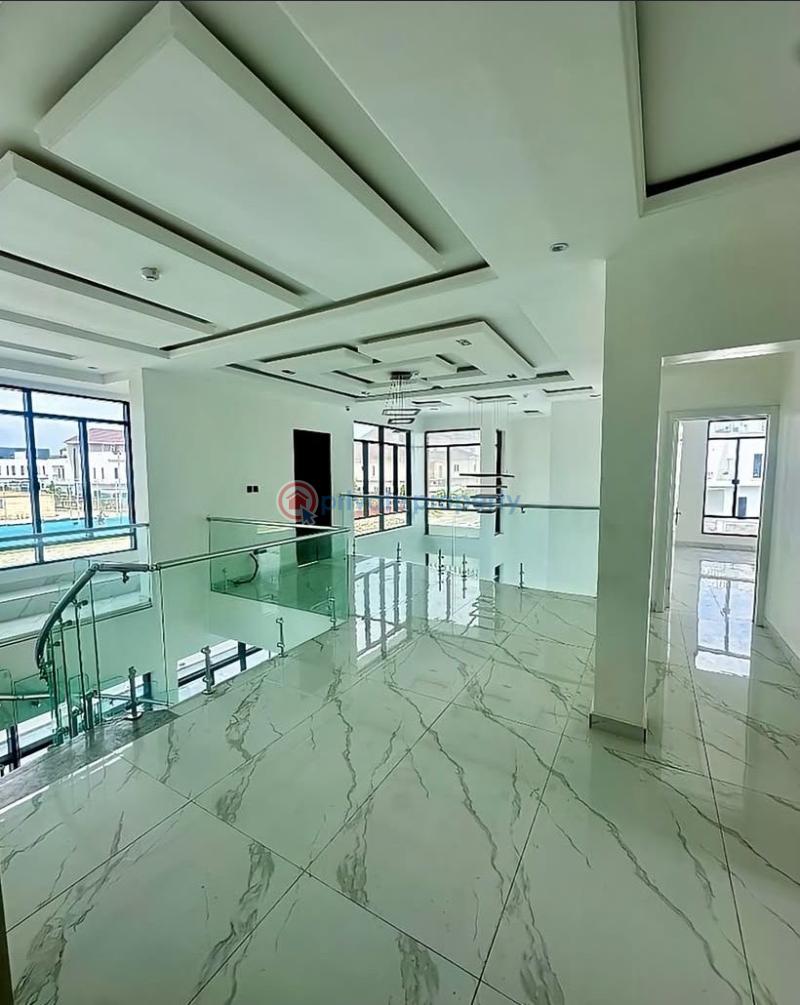 5 bedroom Detached Duplex For Sale Pinnock Osapa Lekki Lagos - 2