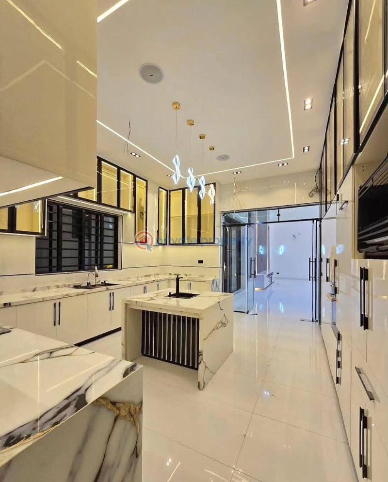 5 bedroom Detached Duplex For Sale Chevron Drive Lekki Lagos - 2