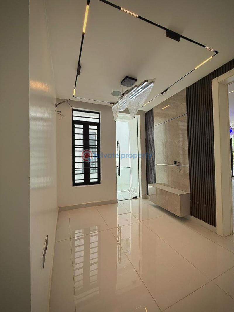 5 bedroom Detached Duplex For Sale Off Admiralty Way Lekki Phase 1, Lagos Lekki Phase 1 Lagos - 4