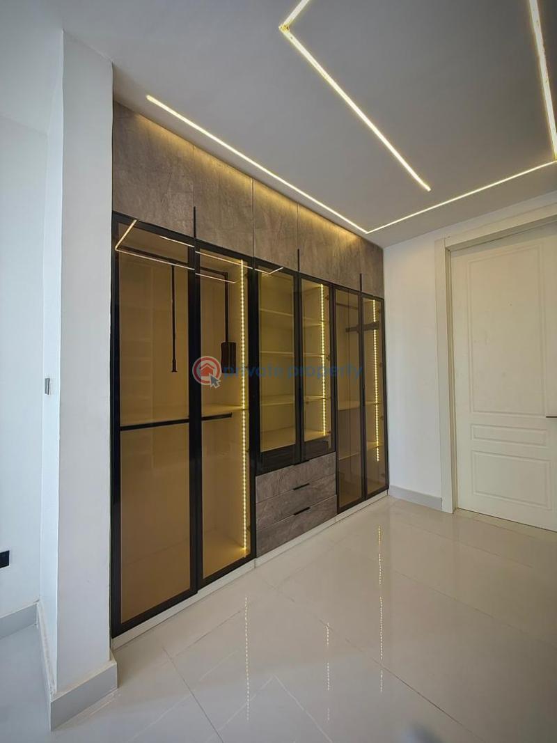 5 bedroom Detached Duplex For Sale Off Admiralty Way Lekki Phase 1, Lagos Lekki Phase 1 Lagos - 0