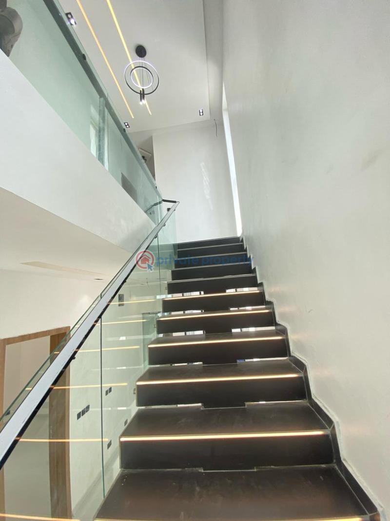 5 bedroom Detached Duplex For Sale Chevron,lekki Lagos Chevron Drive Lekki Lagos - 11