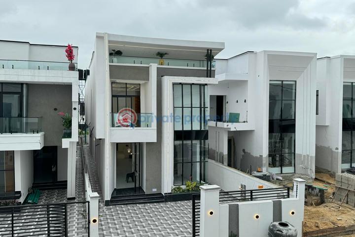 Luxury 5 bedroom detached duplex with swimming pool and bq - 26 5 bedroom Duplex For Sale Ajah Lagos - 26