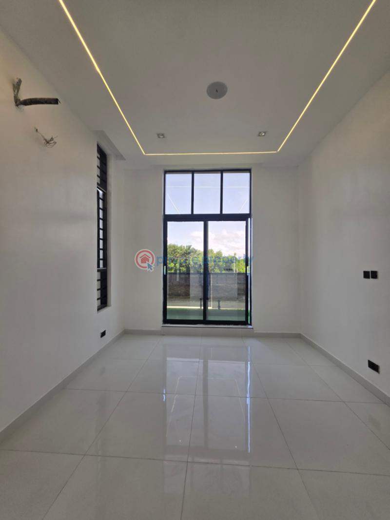 5 bedroom Detached Duplex For Sale Discovery Estate Chevron Drive Lekki Lagos - 4