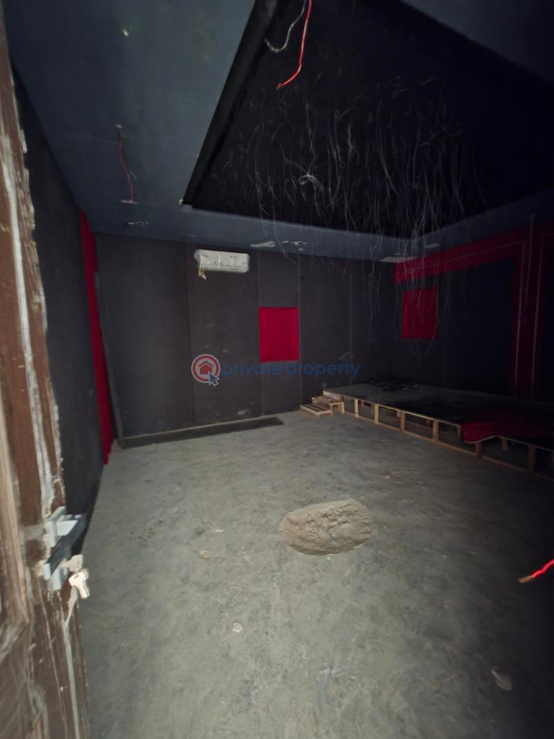 5 bedroom Detached Duplex For Sale Arcadia Groove Estate Osapa London Lekki Lagos - 9